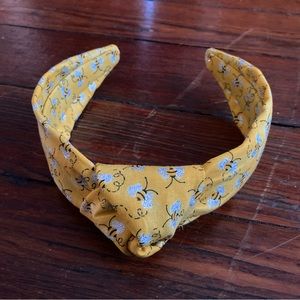 Bees knotted headband